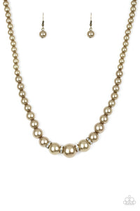 PARTY PEARLS BRASS NECKLACE