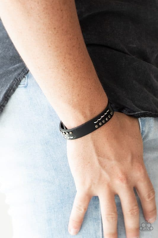 ALWAYS AN ADVENTURE BLACK BRACELET